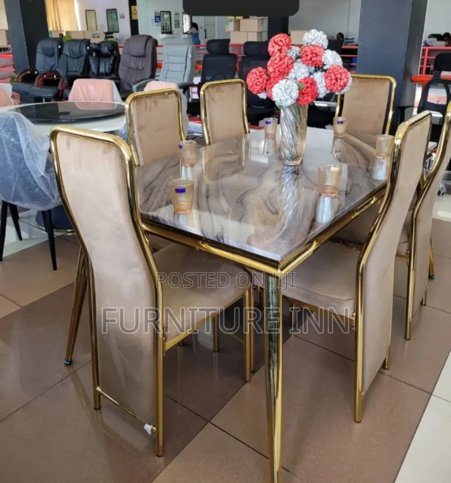 Exquisite 6 Seater Dinning Table