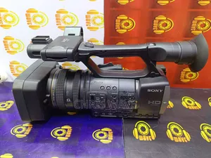 Sony Ax2000 Camcorder With 128gb Card