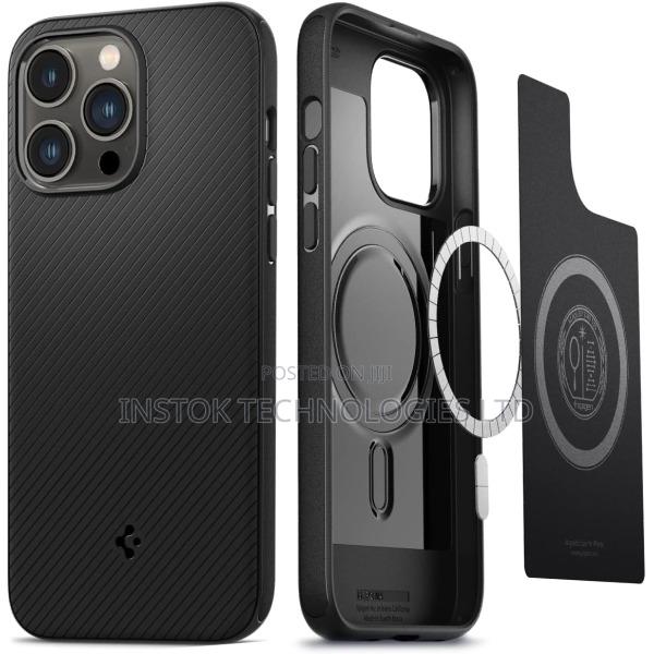 Spigen Mag Armor (Magfit) Case iPhone 14 Pro - thumbnail 2