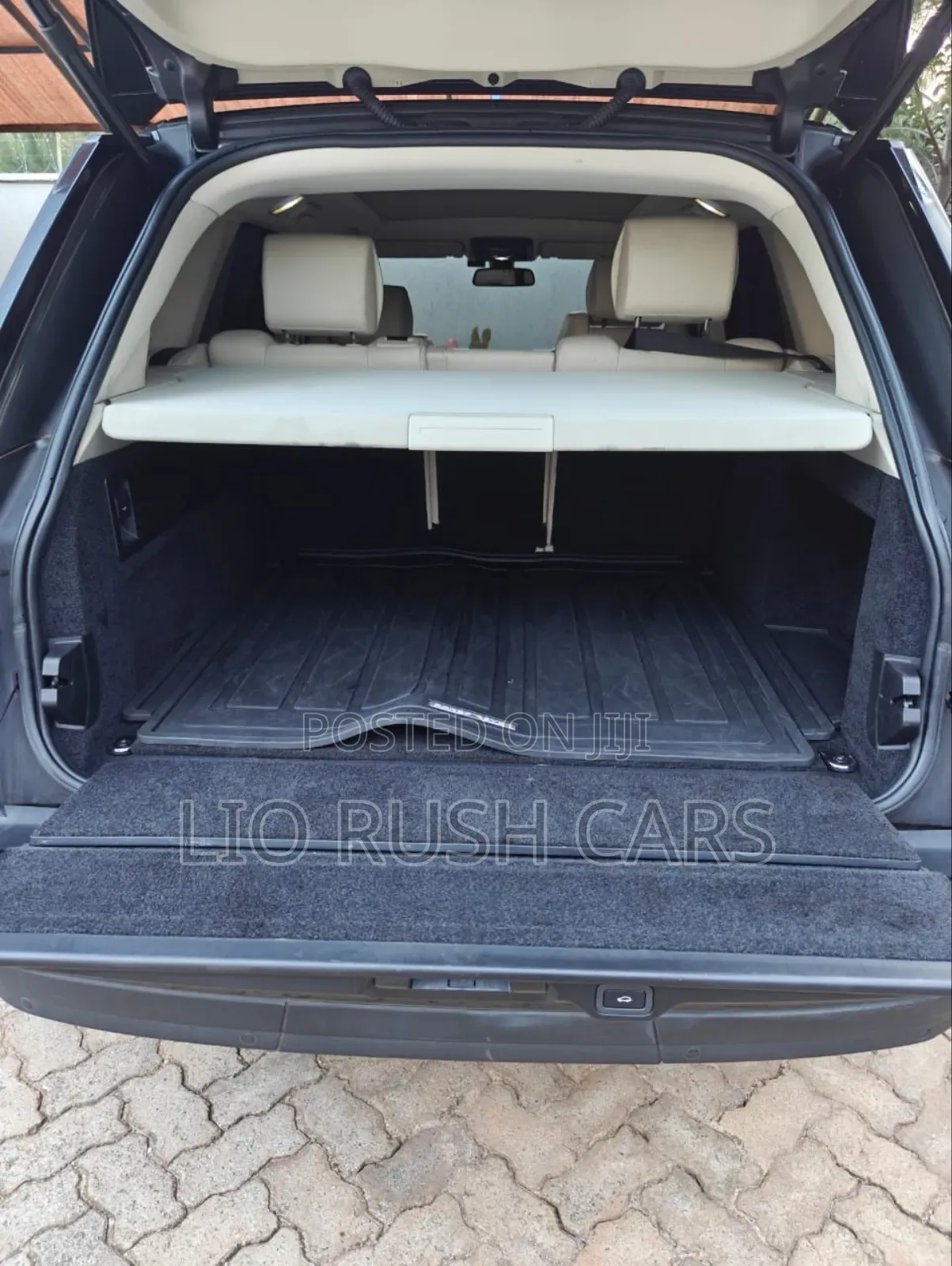 Land Rover Range Rover Vogue 2016 Black