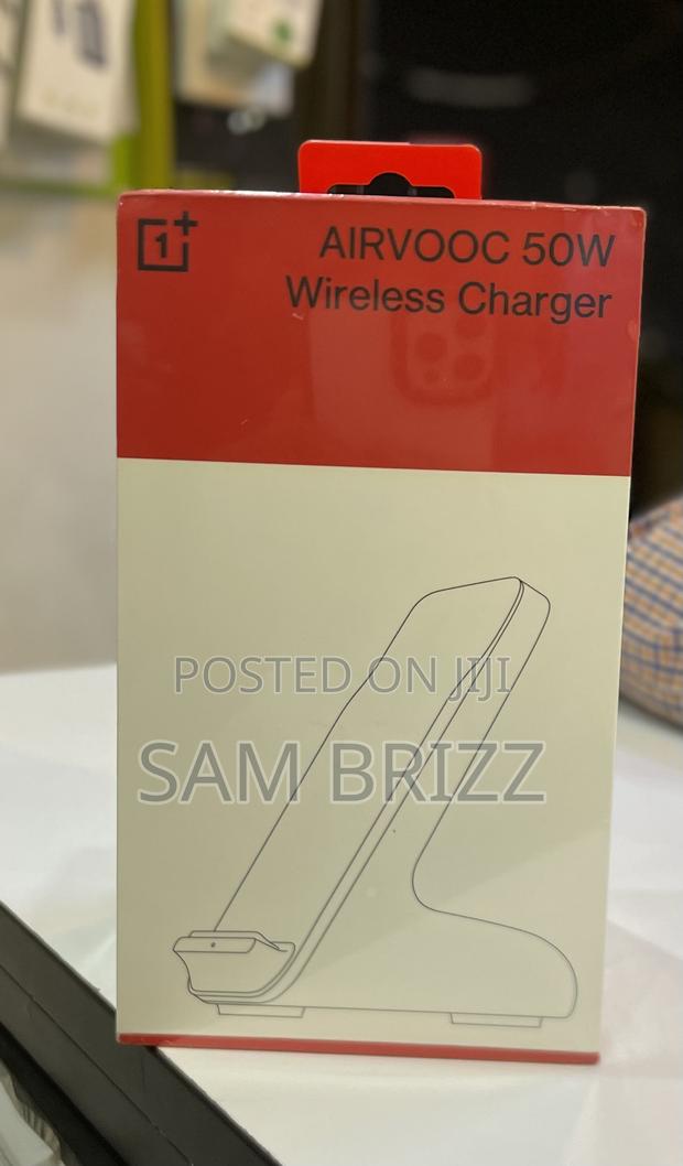Oneplus Airvooc 50w Wireless Charger - main view