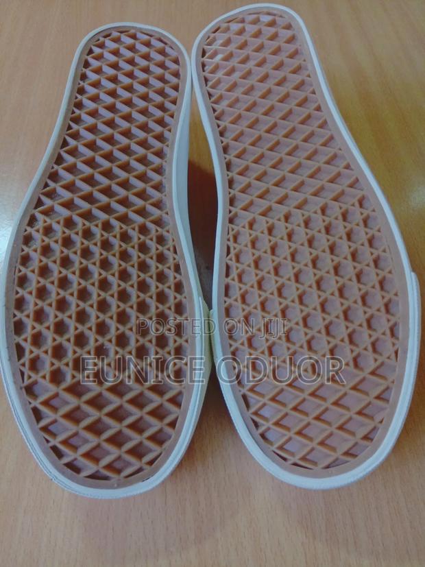 Ladies Pink Canvas Shoes - thumbnail 4