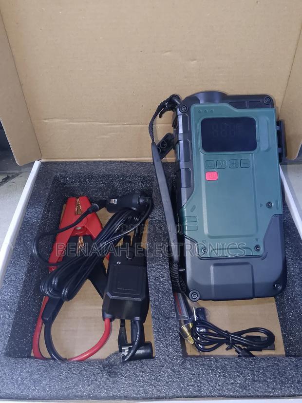 Efficient Car Jumpstart, Inbuilt Inflator, Torch, Charger