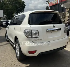 Nissan Patrol 2013 White
