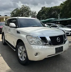 Nissan Patrol 2013 White