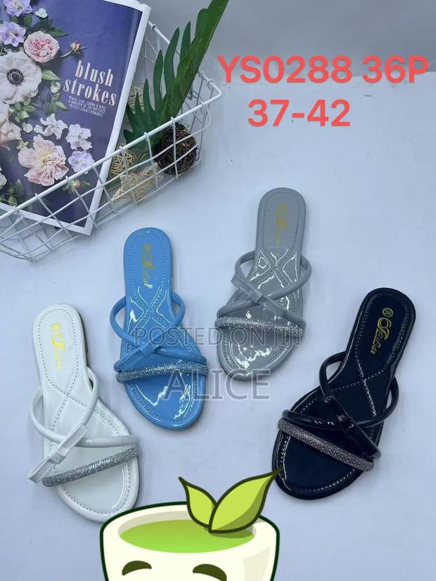 Trendy Sandals - thumbnail 2