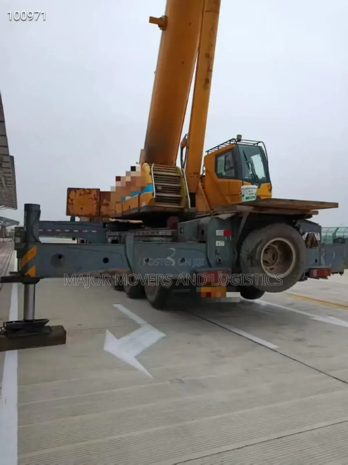 Crane for Hoisting Services Is Available
