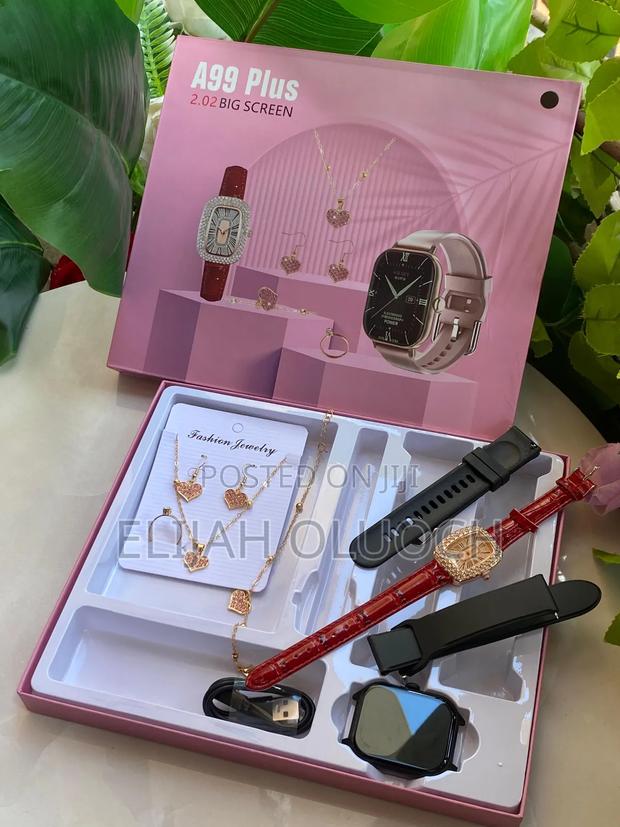 Ladies Smart Watch With 2 Straps, Gift Set - main view