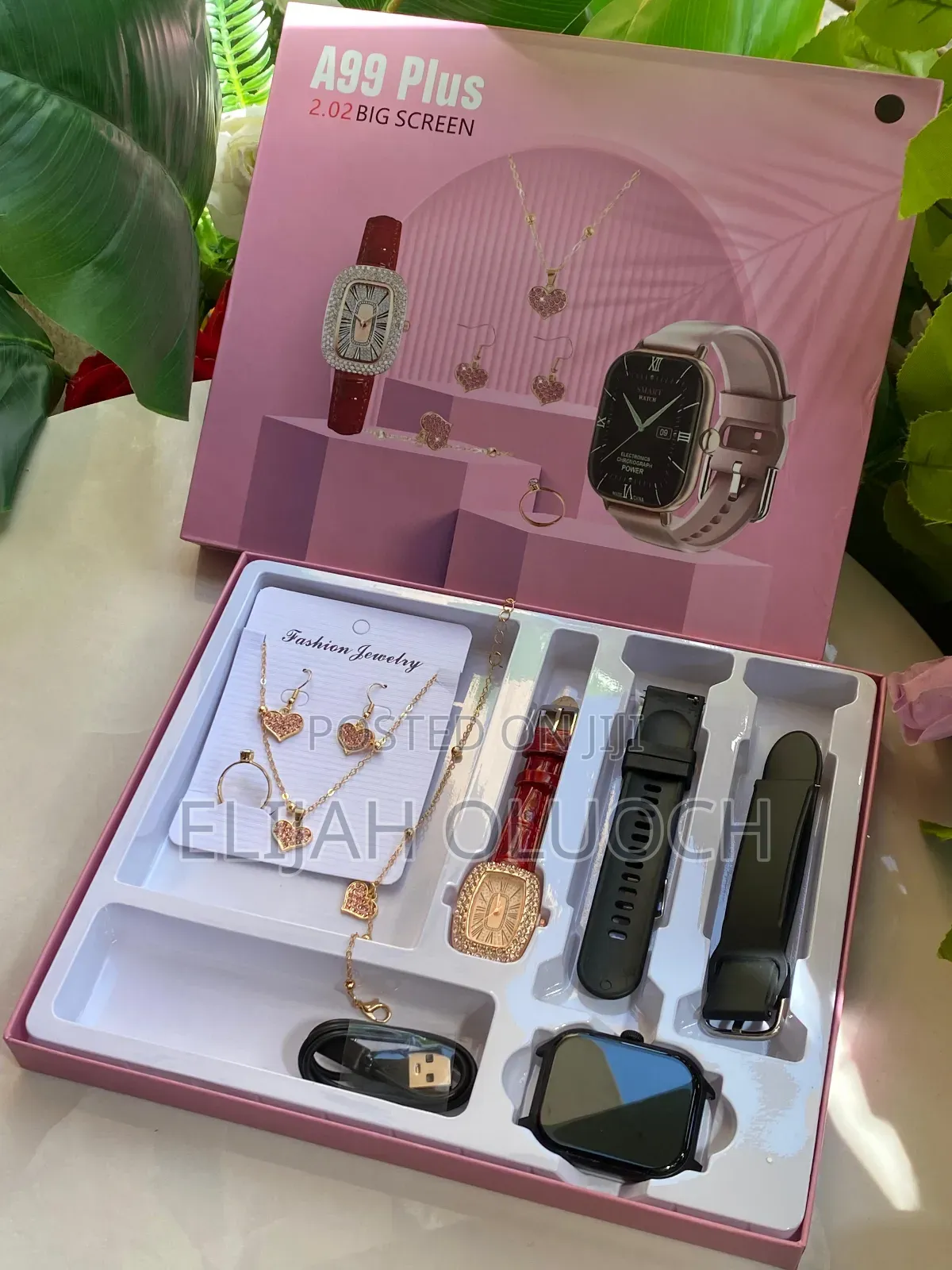 Ladies Smart Watch With 2 Straps, Gift Set