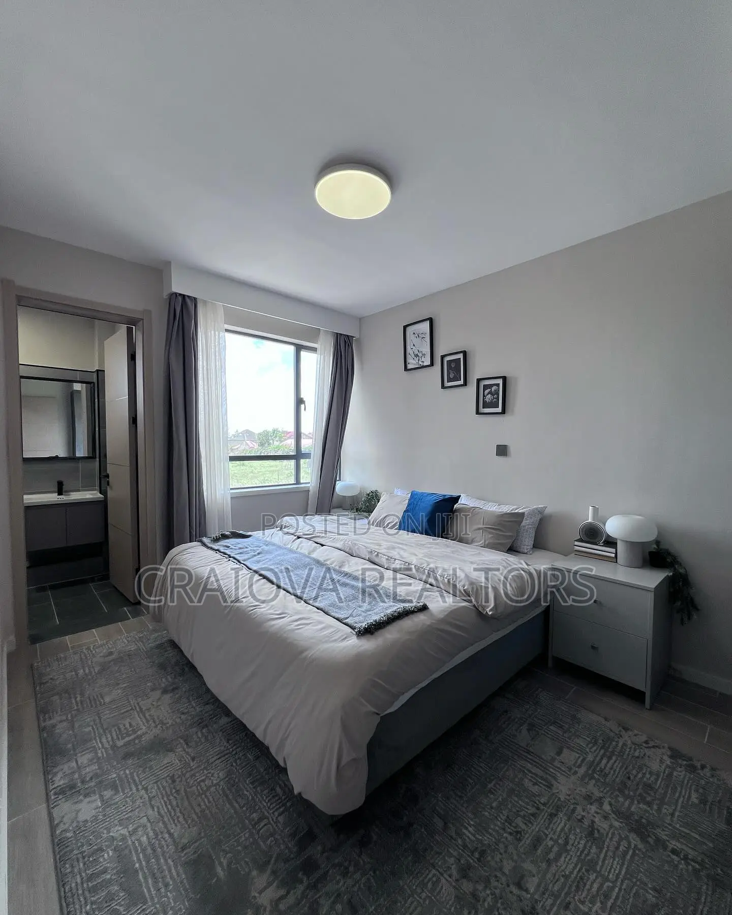 4bdrm Apartment in Gateway Mall Area for sale