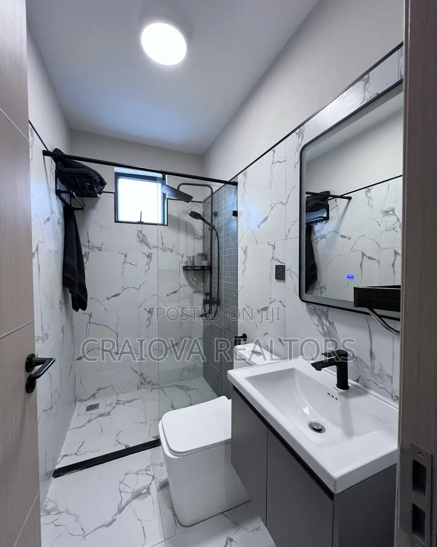 4bdrm Apartment in Gateway Mall Area for sale