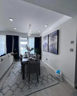 4bdrm Apartment in Gateway Mall Area for sale