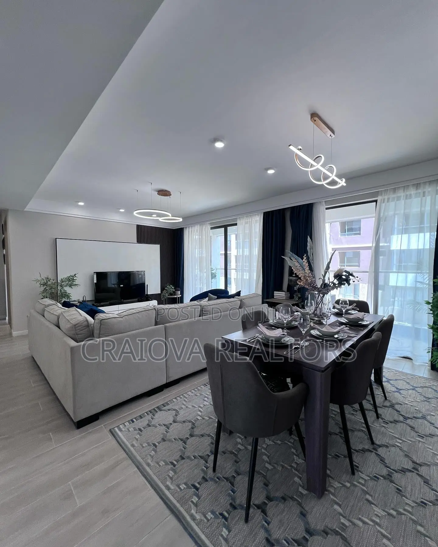 4bdrm Apartment in Gateway Mall Area for sale