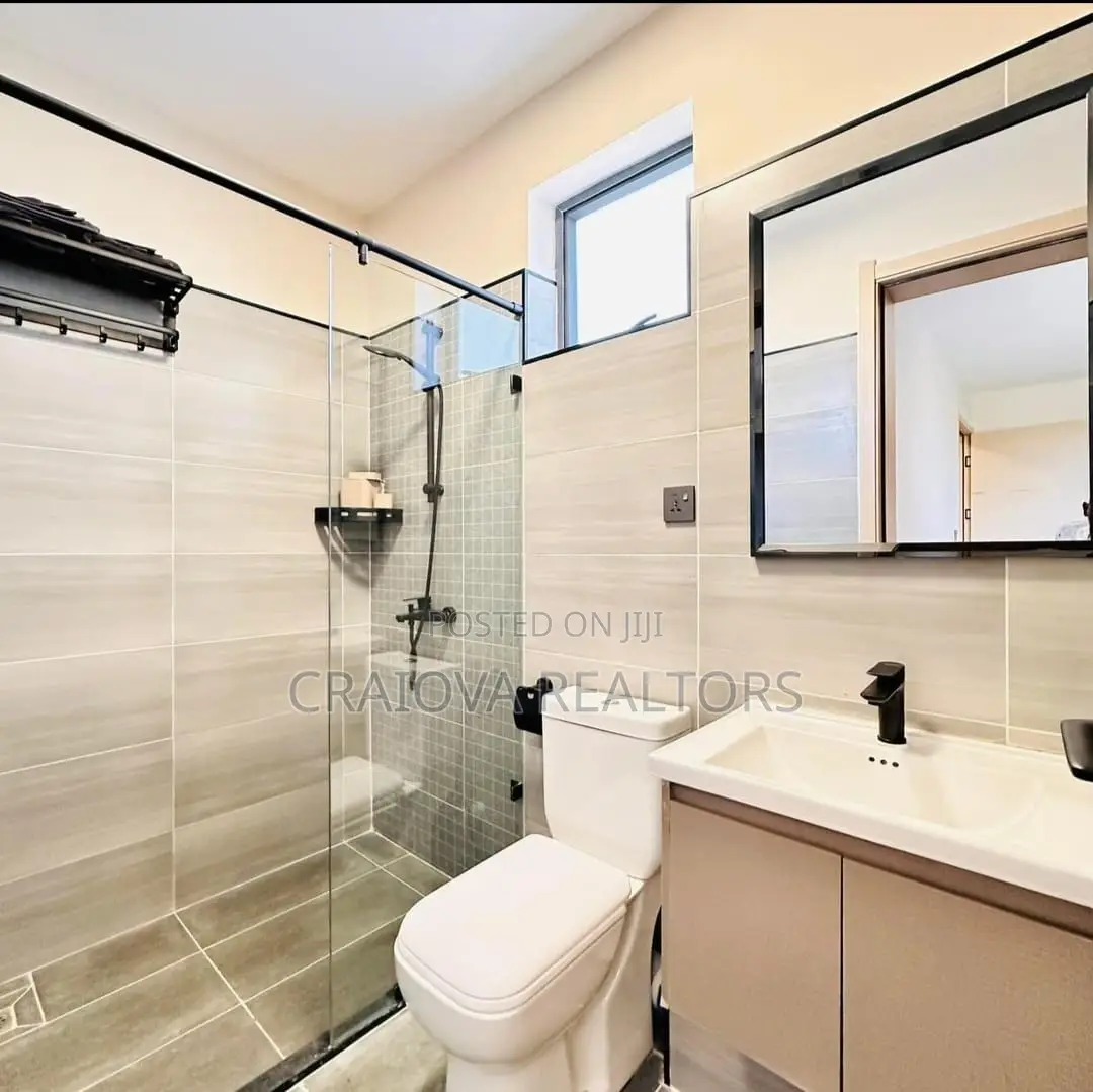 3bdrm Apartment in Gateway Mall Area for sale