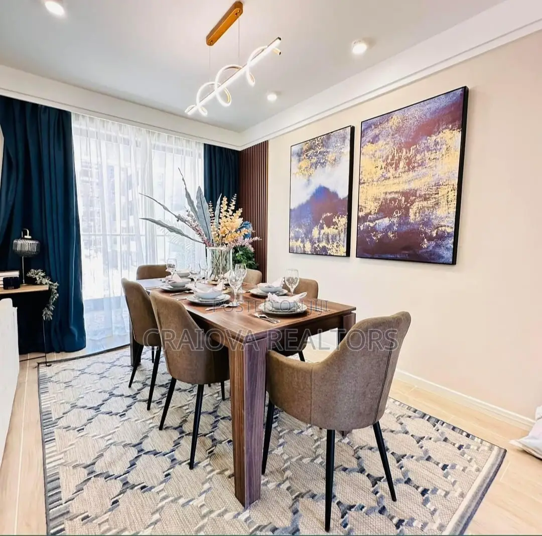 3bdrm Apartment in Gateway Mall Area for sale