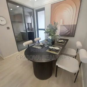 3bdrm Apartment in Gateway Mall Area for sale
