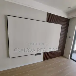 3bdrm Apartment in Gateway Mall Area for sale
