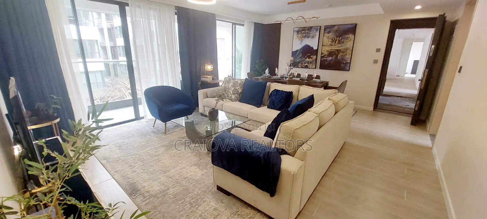 3bdrm Apartment in Gateway Mall Area for sale