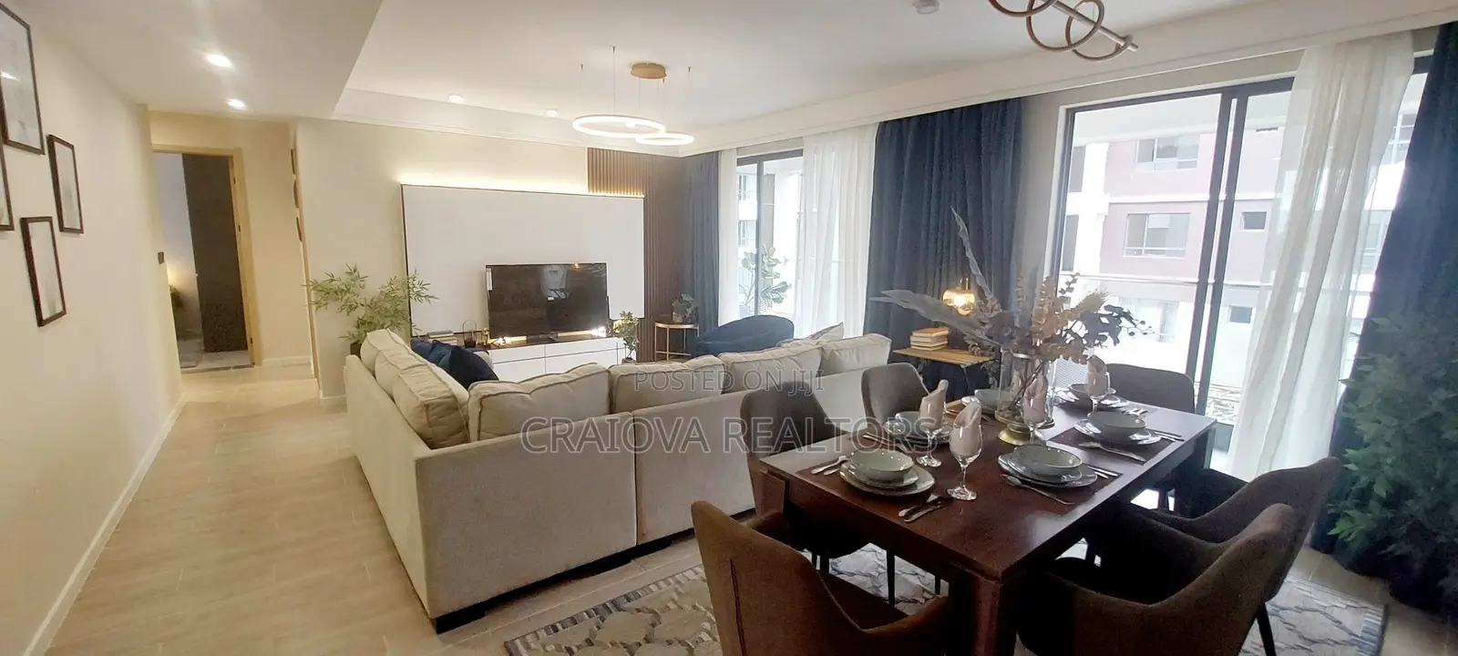 3bdrm Apartment in Gateway Mall Area for sale