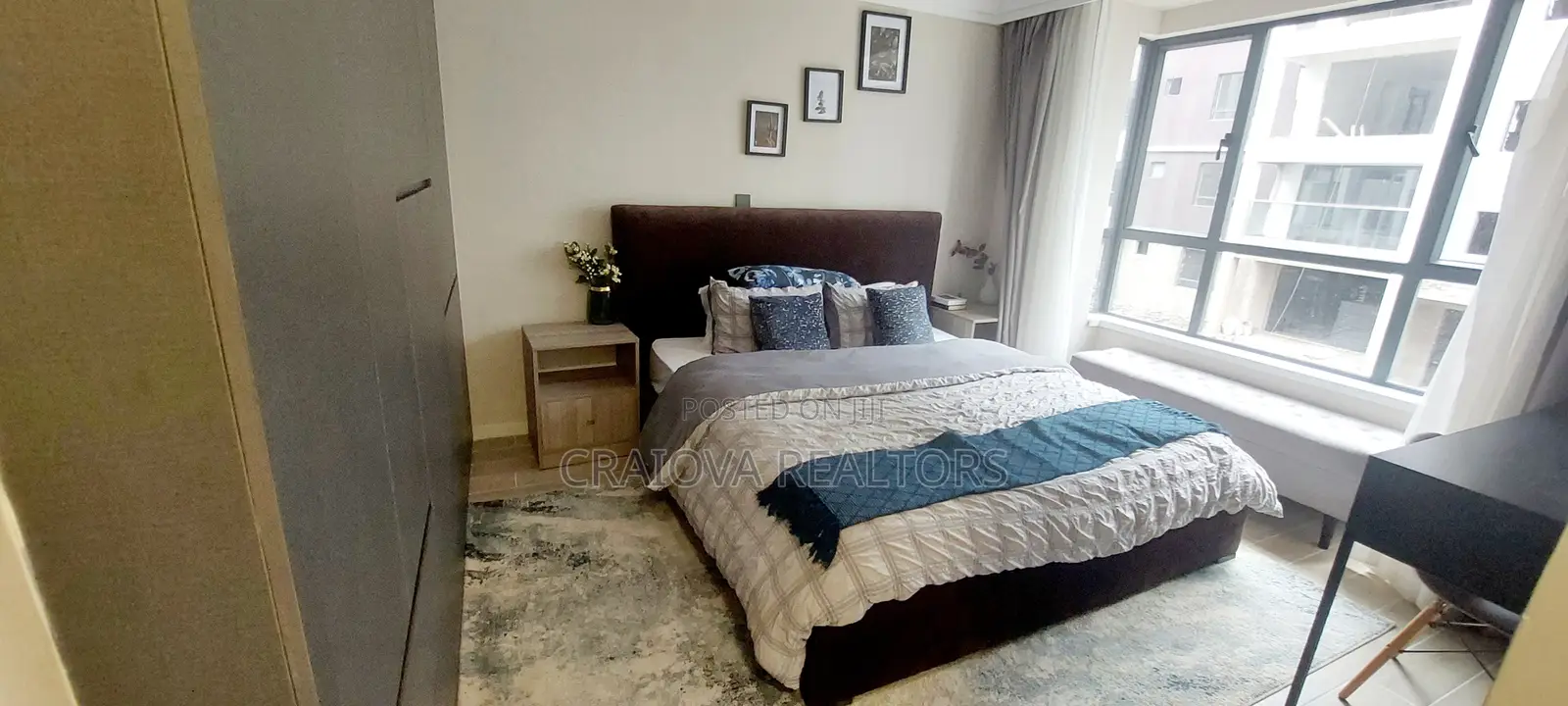 3bdrm Apartment in Gateway Mall Area for sale