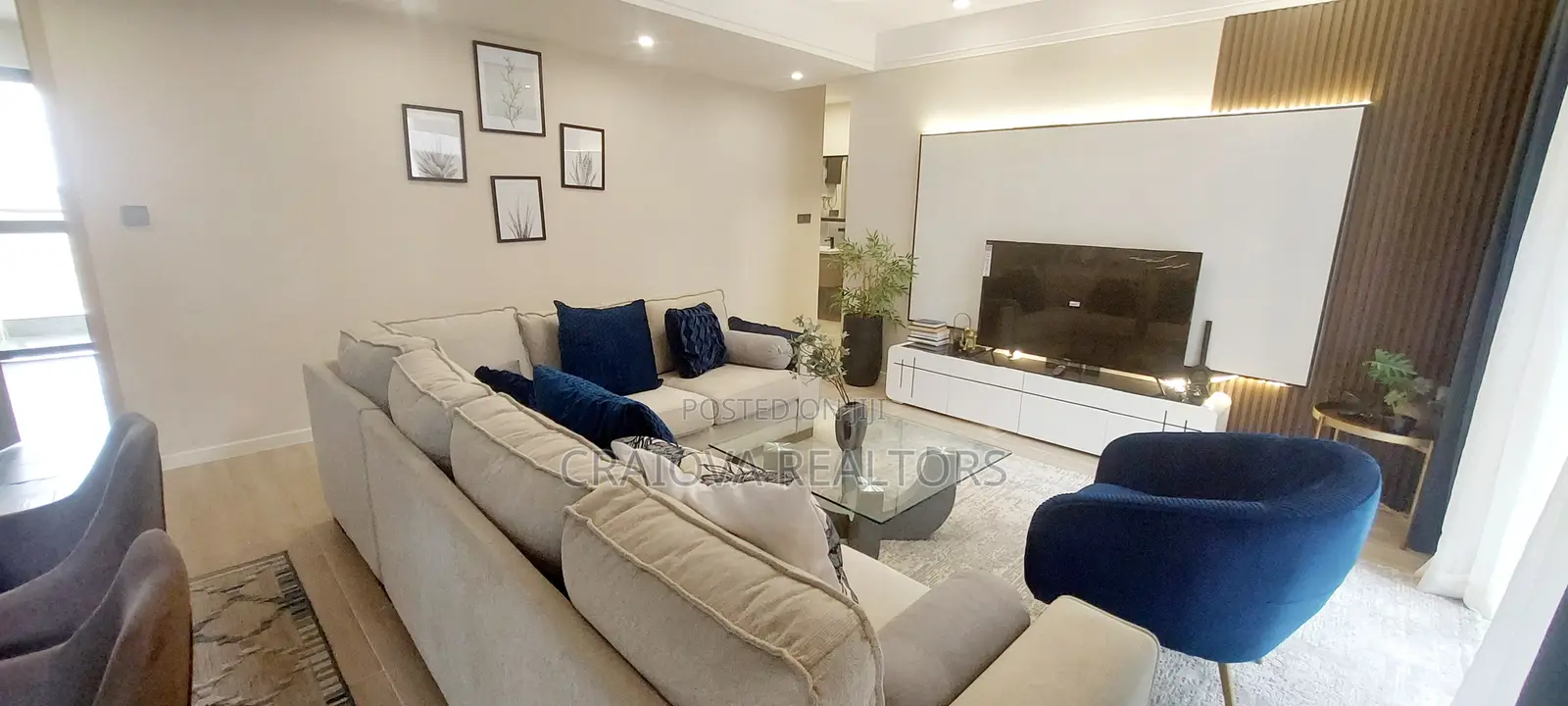 2bdrm Apartment in Gateway Mall Area for sale