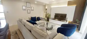 2bdrm Apartment in Gateway Mall Area for sale