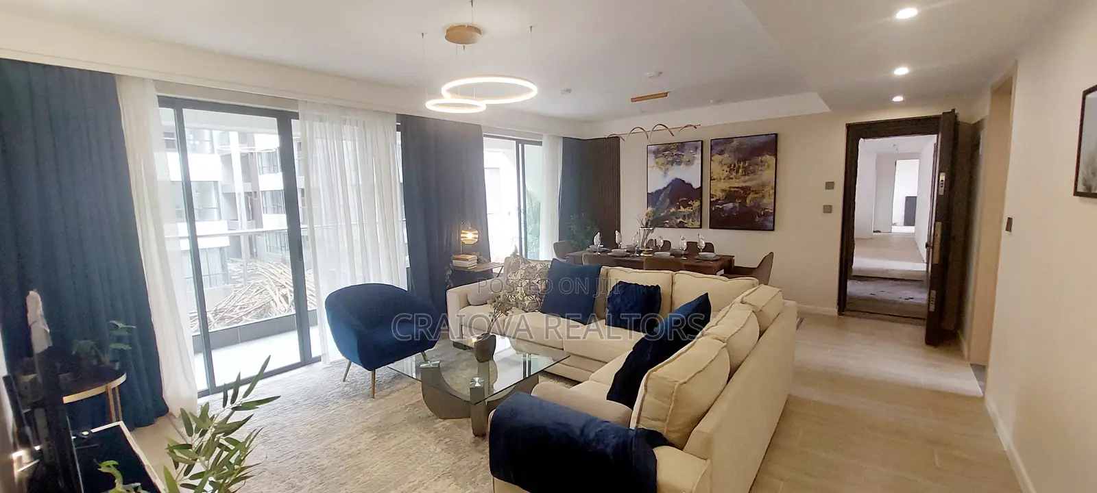2bdrm Apartment in Gateway Mall Area for sale