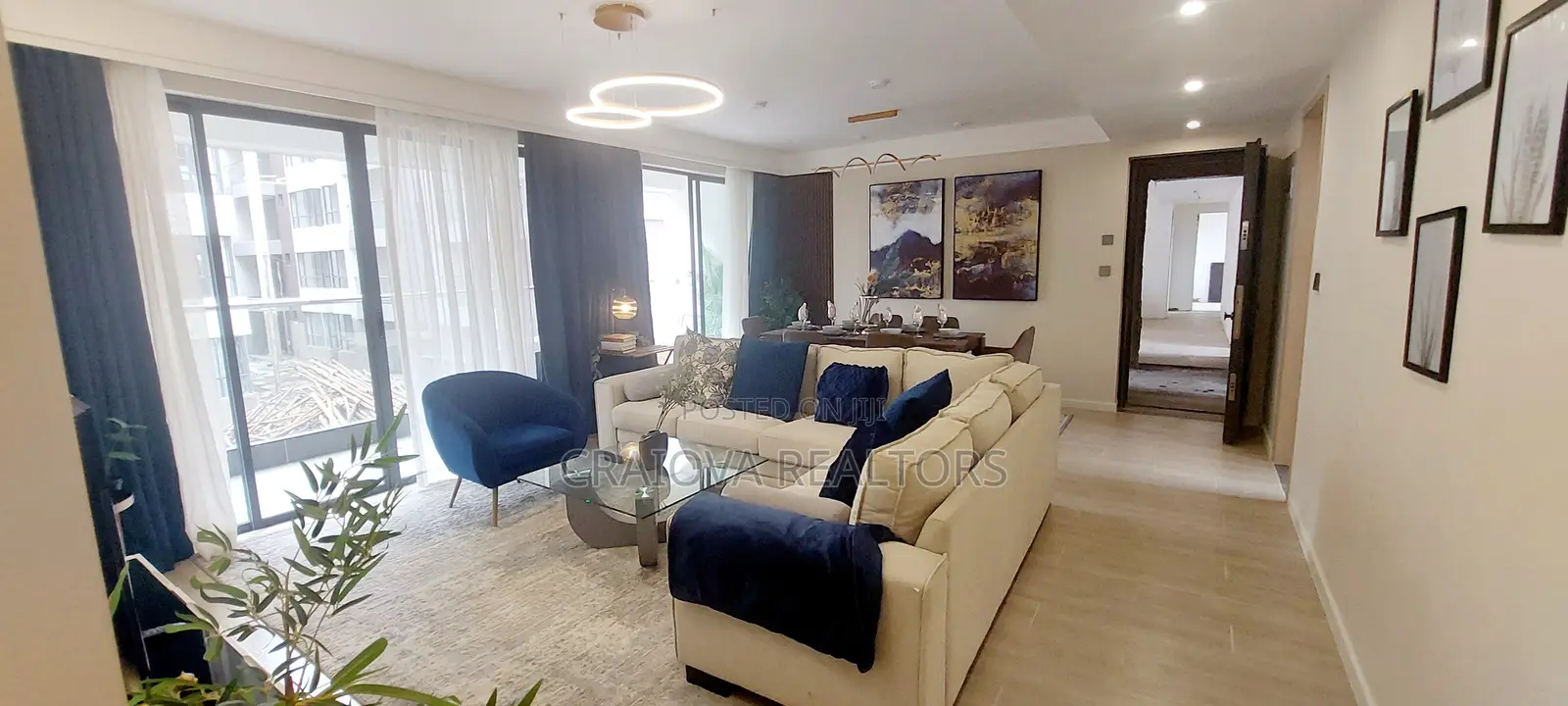 2bdrm Apartment in Gateway Mall Area for sale