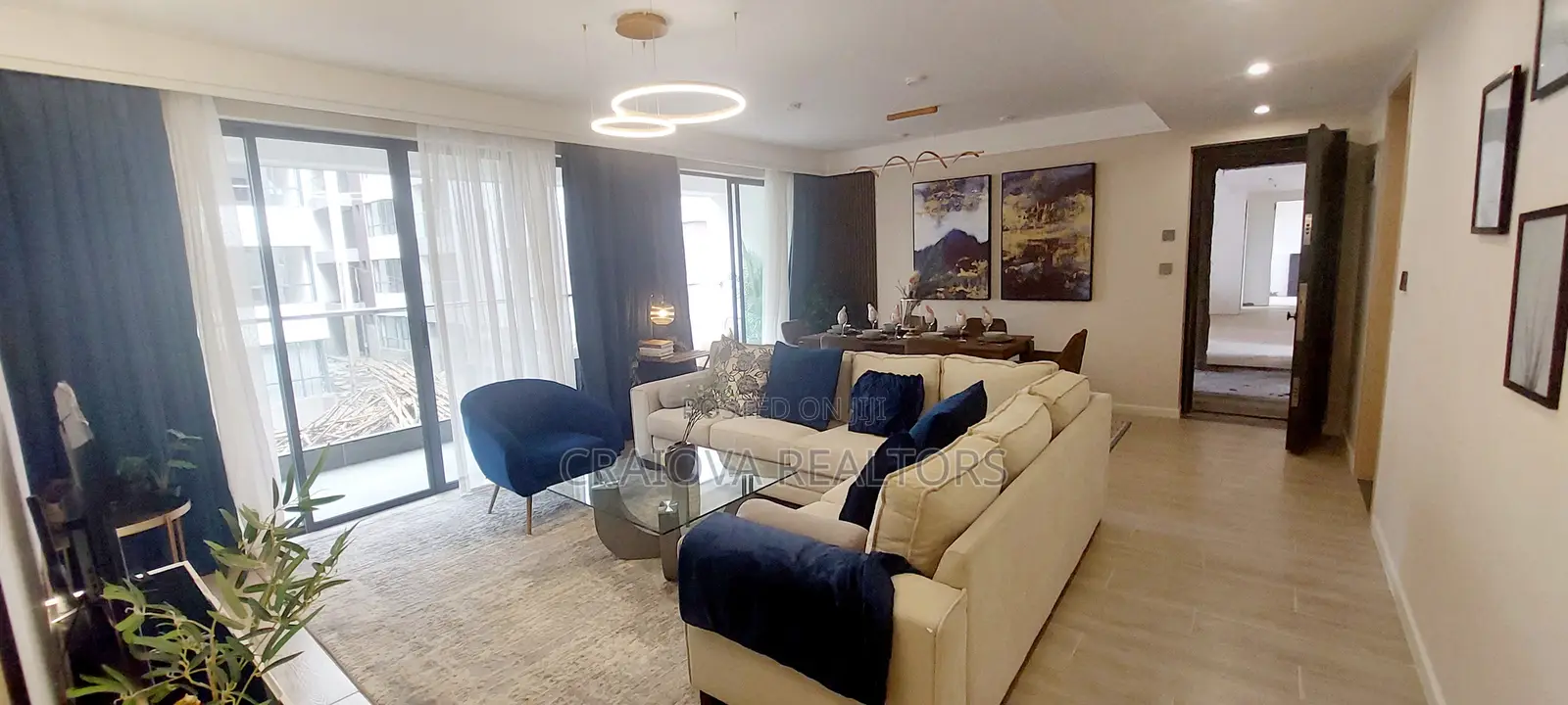 2bdrm Apartment in Gateway Mall Area for sale