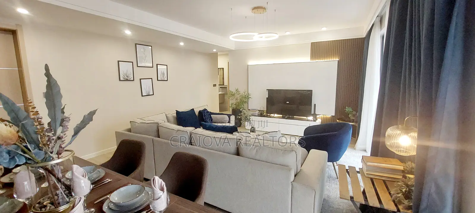 2bdrm Apartment in Gateway Mall Area for sale