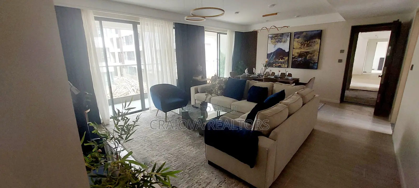 2bdrm Apartment in Gateway Mall Area for sale