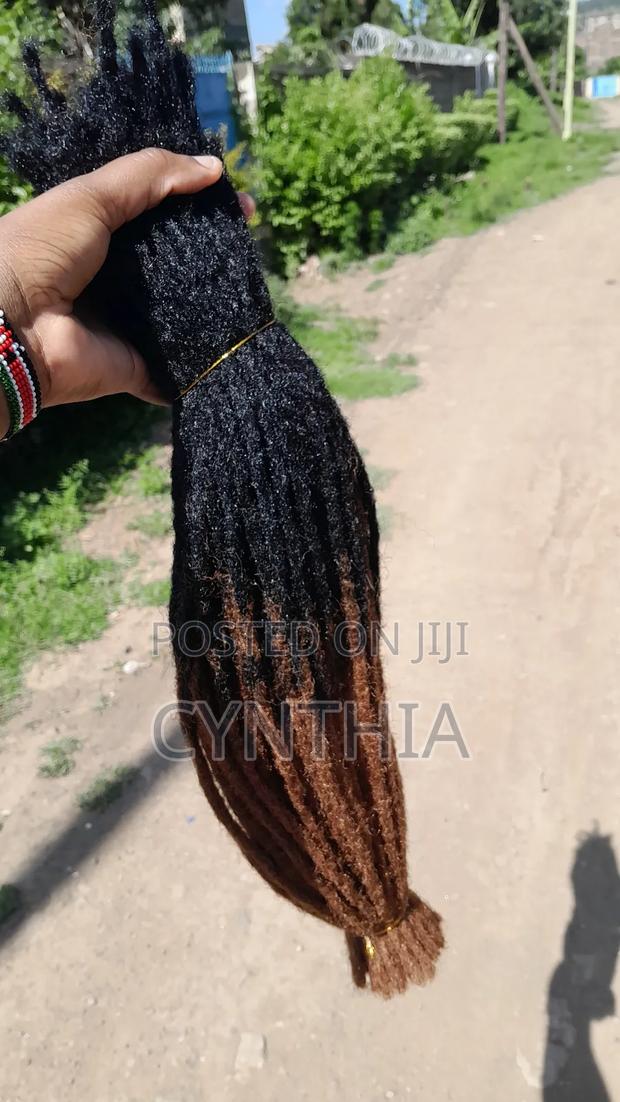 Artificial Locs - thumbnail 2