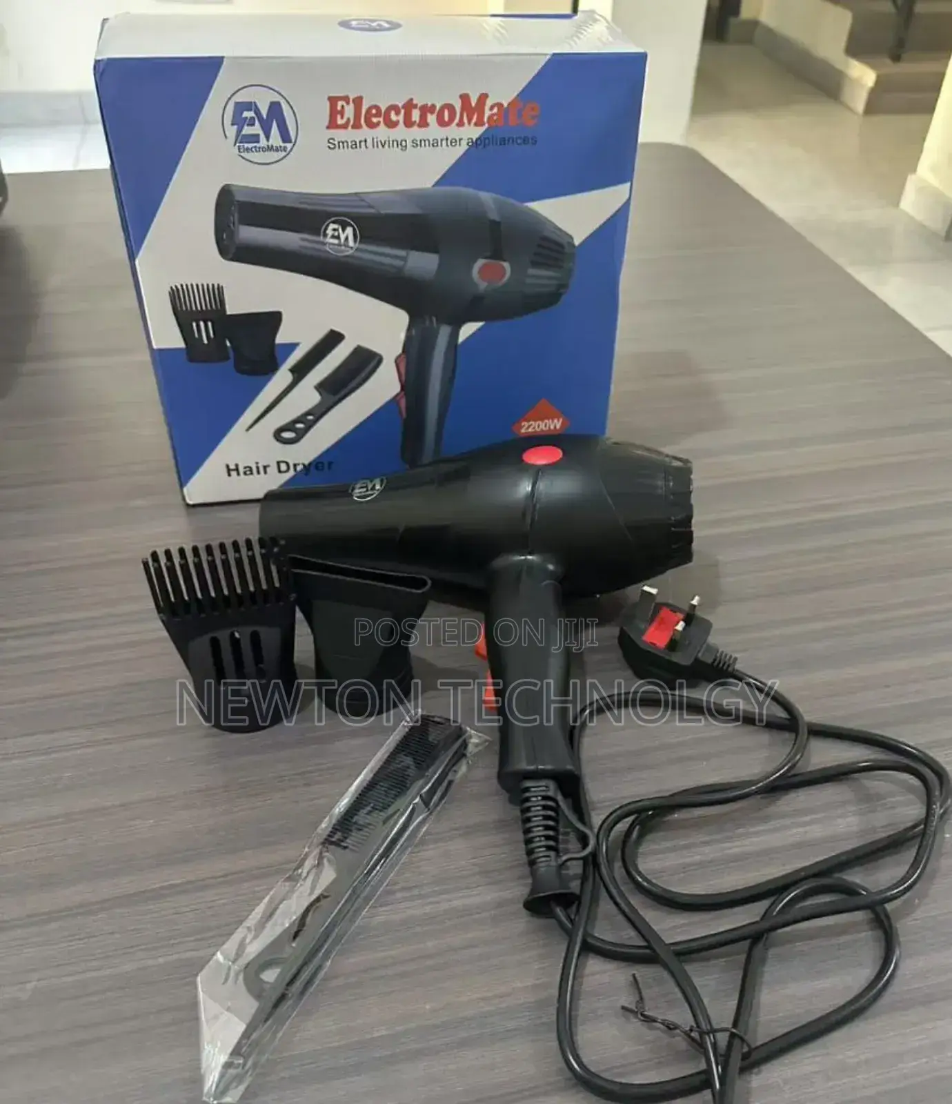 Electromate Blowdry
2200 Watts