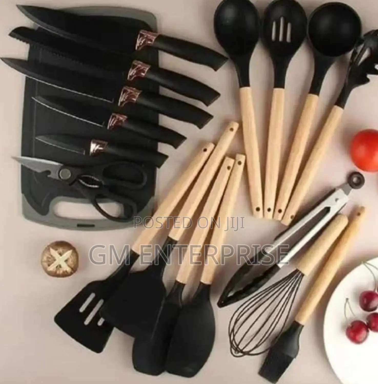 19 PCS Silicone Spoon Set With Knives/Cutting Board