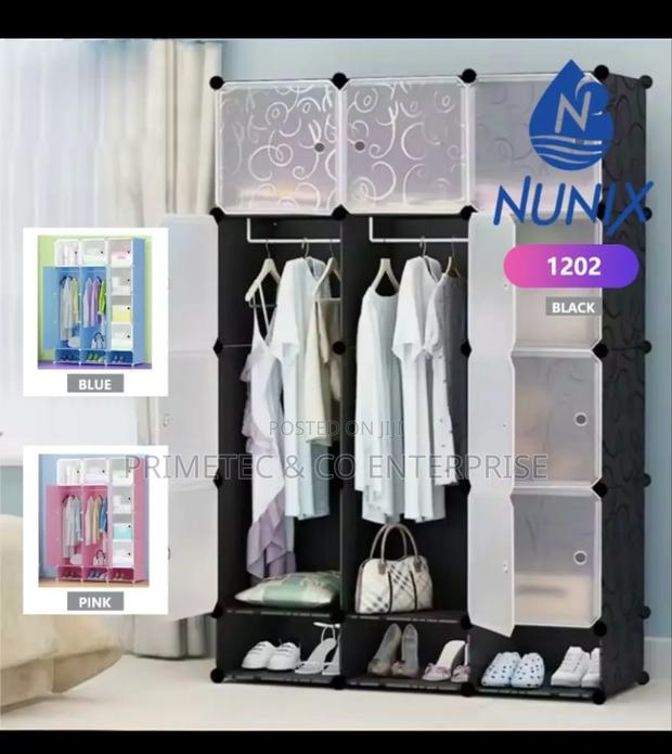 3 Column Portable Plastic Wardrobe