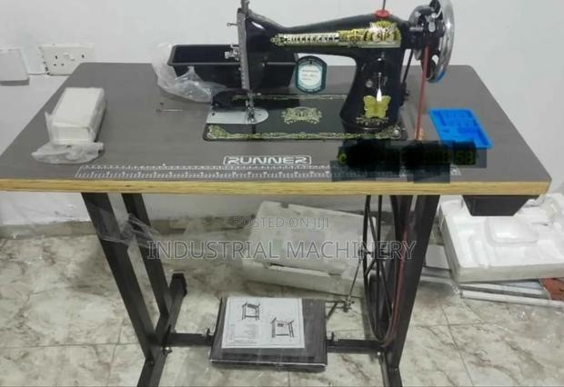 Butterfly Sewing Machine With Importanted Table - main view
