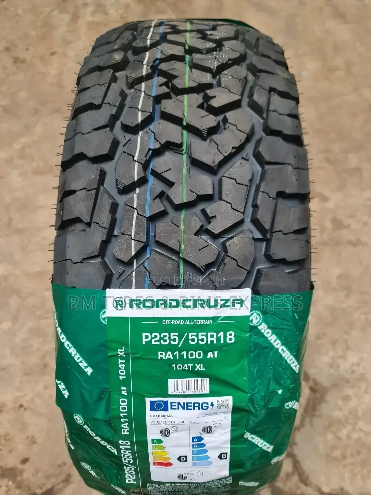 235 /55 R18 Roadcruza