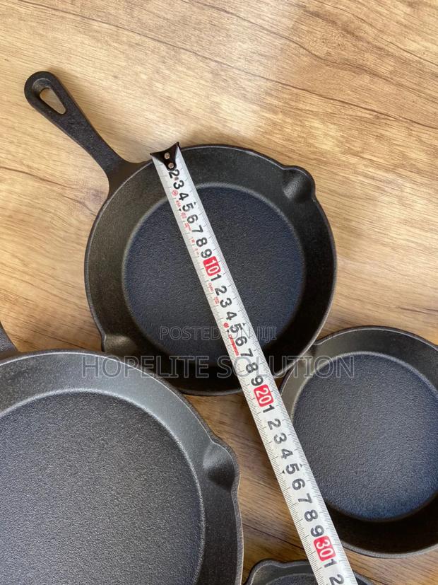 Cast Iron Cooking Pan - thumbnail 4
