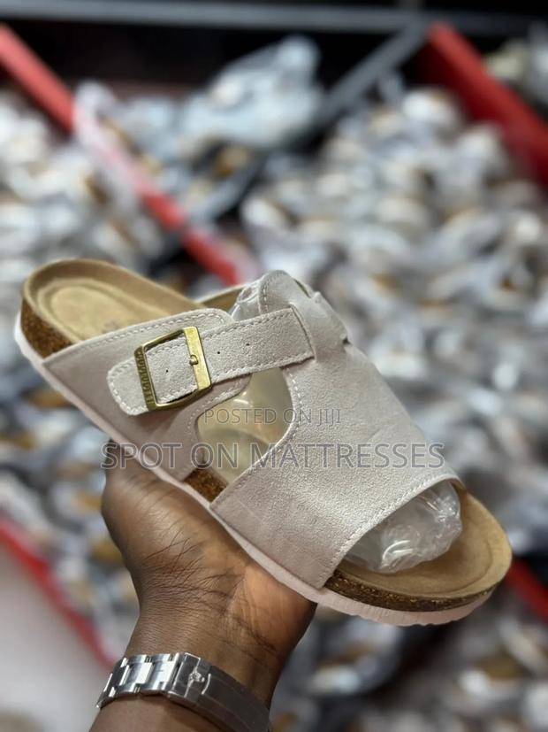 Unisex Cork Sandals - thumbnail 3