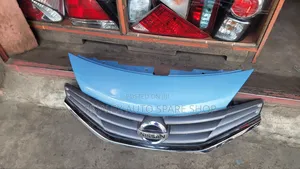 Nissan Note Grill