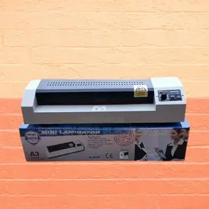 Feeding Paper Smooth A3, A4 Size Metallic Laminating Machine