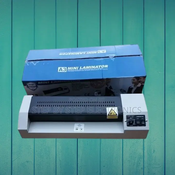 Uniform Rising Temperature A3 A4 Metallic Laminating Machine