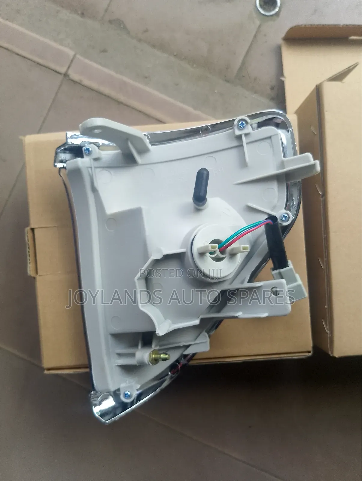 Prado Box 78/93 Corner Lights(Chrome)