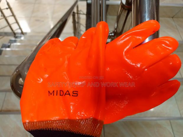 Cold Room Gloves Double Layered For Extra Warmth. - main view