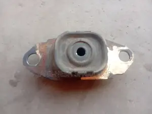 Nissan Latio Side Engine Mounting