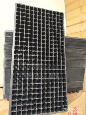 Nursery Tray With50-288 Holes - thumbnail 2