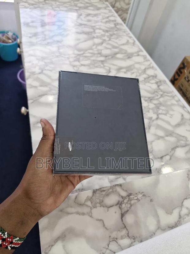 New Samsung Galaxy Z Fold 5 1 TB White - thumbnail 4