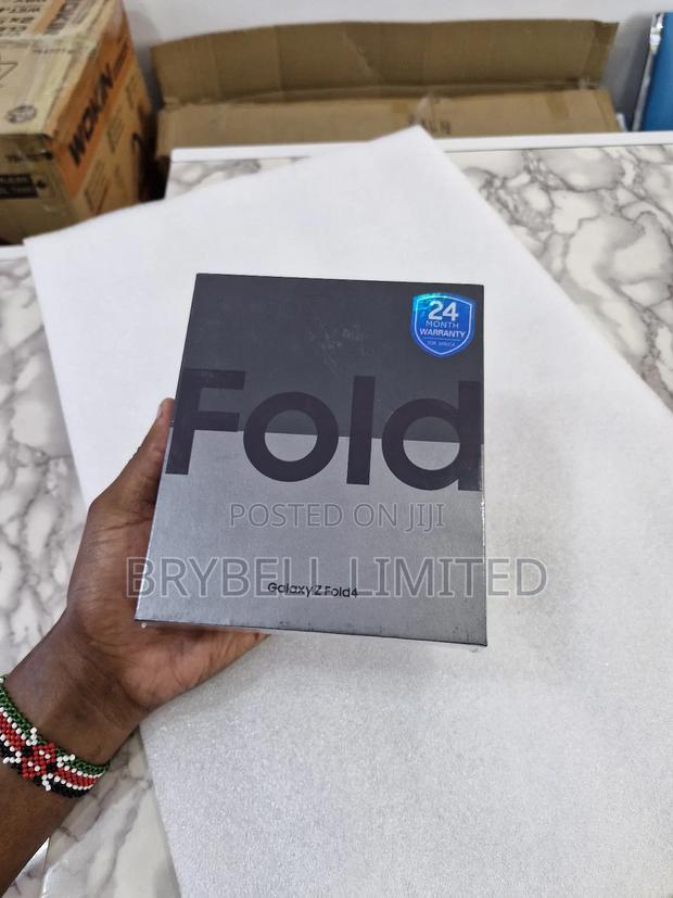 New Samsung Galaxy Z Fold4 512 GB Blue - thumbnail 4