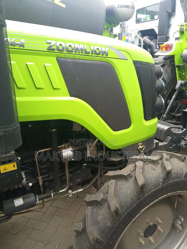 Farm Tractor Zoomlion - thumbnail 3