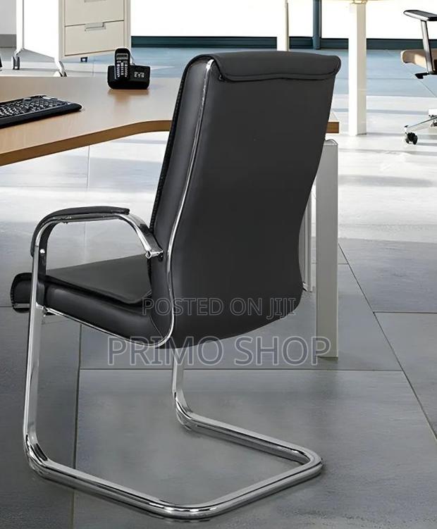 Office Chair; Scratch Resistant Visitor Office Chair - main view